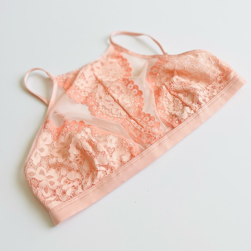 MEDIUM Victoria’s Secret peach high neck unlined bralette